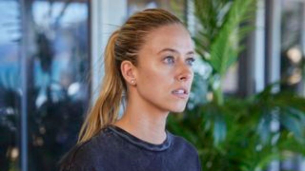 Home and Away spoilers: Felicity Newman needs $10,000! - DailyNewsBBC